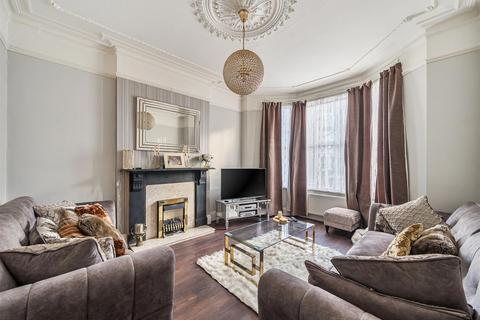 4 bedroom house for sale, Harvist Road, London NW6