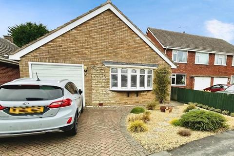 3 bedroom detached bungalow for sale, Sutcliffe Drive, Harbury, Leamington Spa