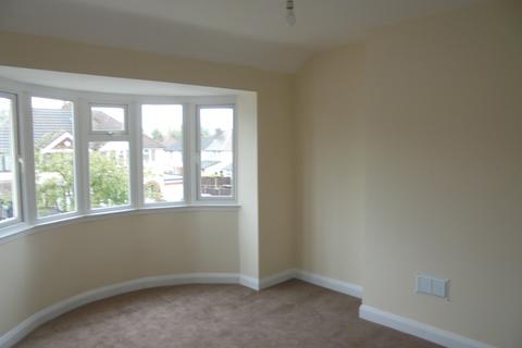 3 bedroom semi-detached house to rent, Willow Avenue, Wolverhampton