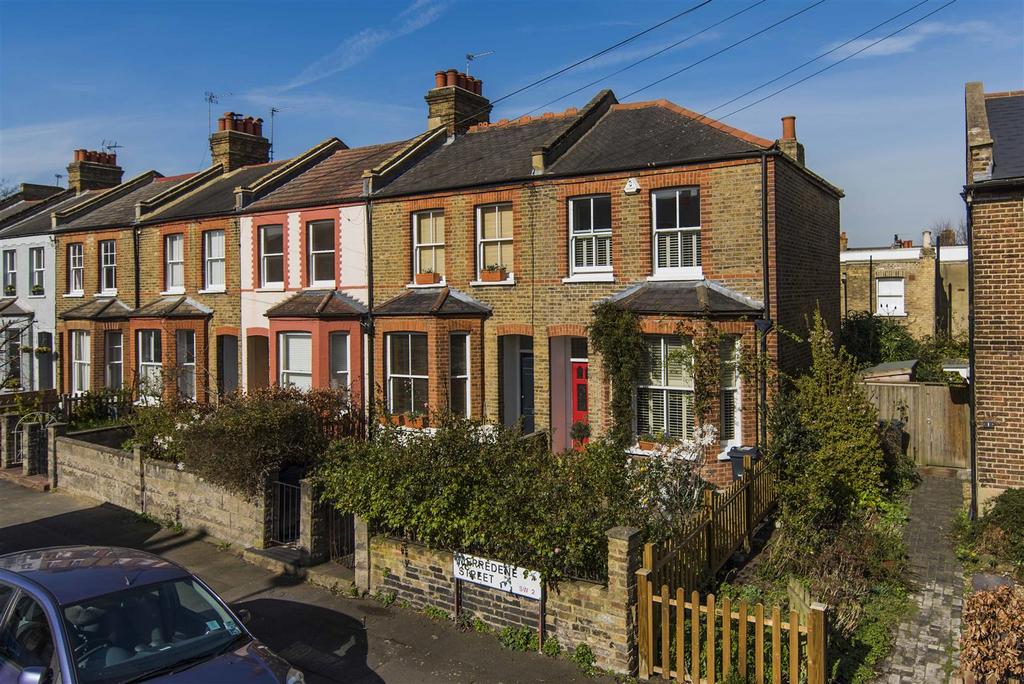 Small Meredene road ext.jpg
