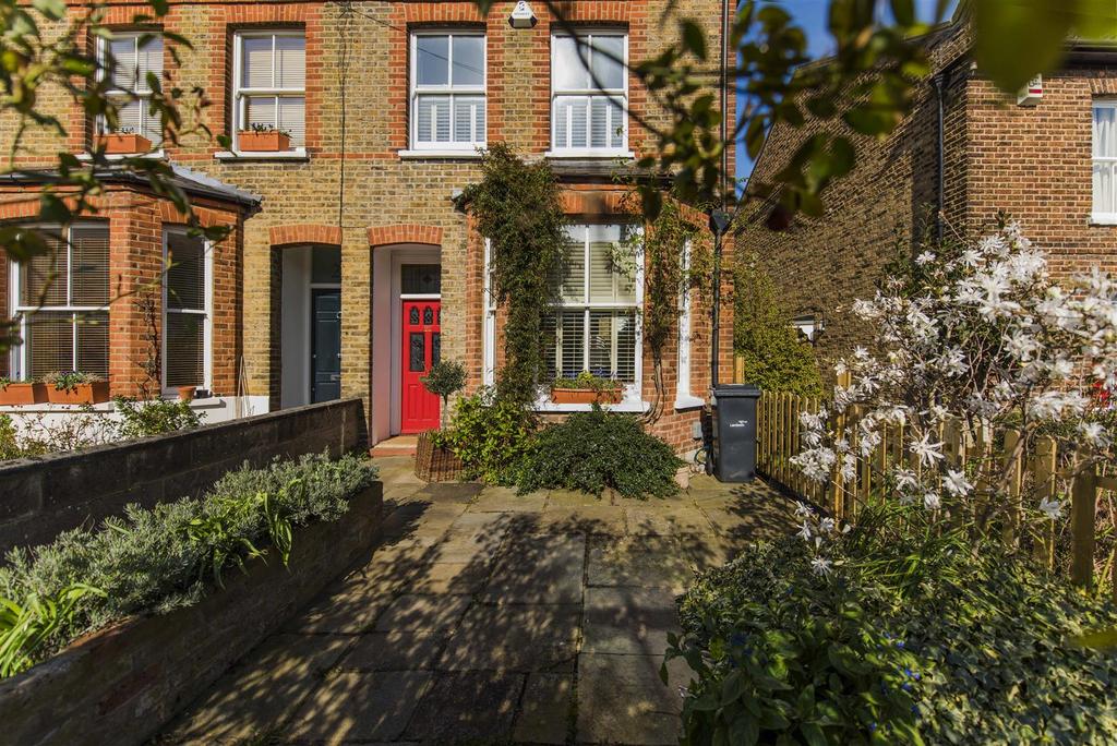Small Meredene road ext2.jpg