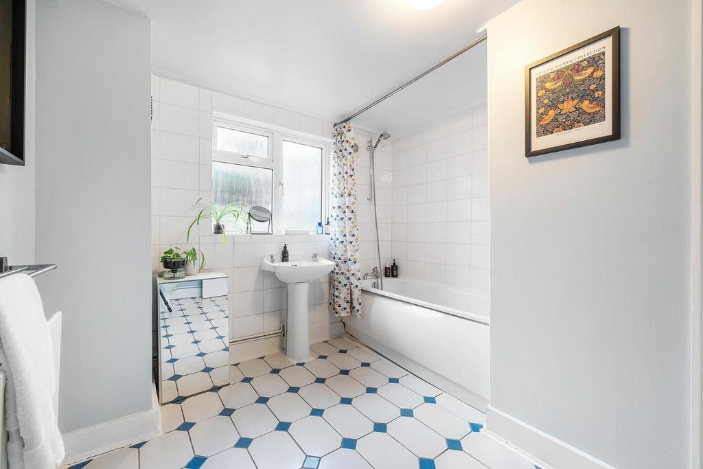 Bathroom.JPG