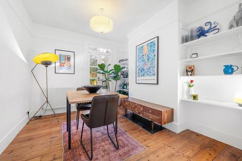 3 bedroom terraced house for sale, Elm Park, SW2