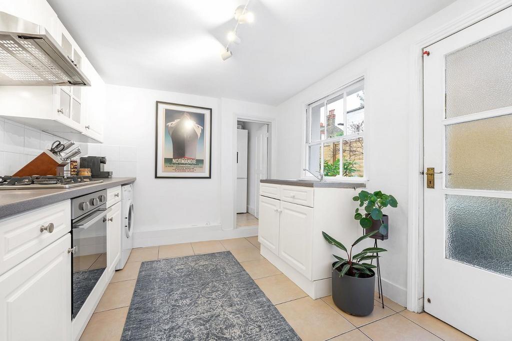 Kitchen.JPG
