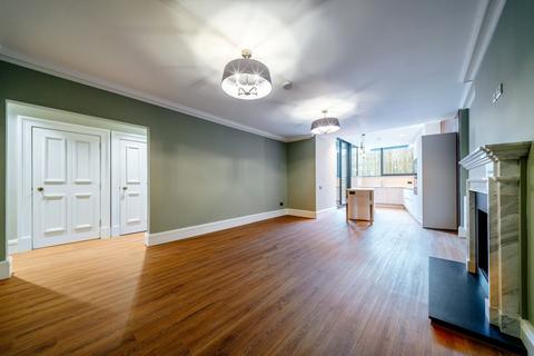 3 bedroom apartment to rent, Melville Street, Edinburgh, Midlothian