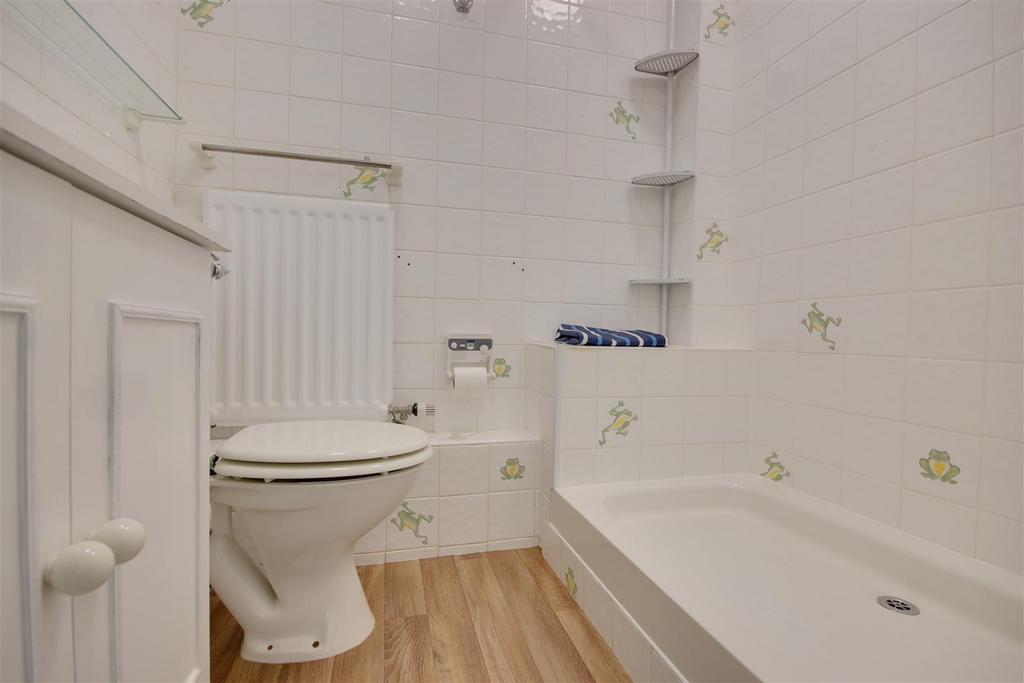 Bathroom.jpg