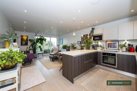1 bedroom flat for sale, Romney Court, Shepherds Bush London