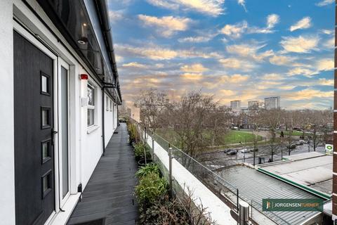 1 bedroom flat for sale, Romney Court, Shepherds Bush, W12