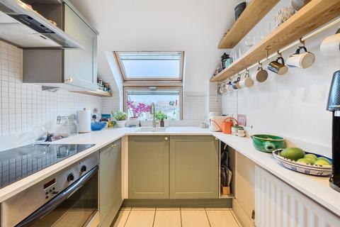 2 bedroom property for sale, Hayes Grove, London, SE22