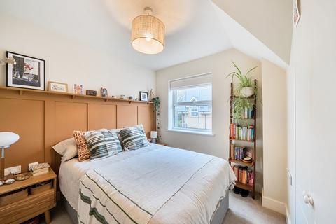2 bedroom property for sale, Hayes Grove, London, SE22