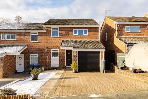 3 bedroom semi-detached house for sale, Hazel Way, Crawley RH10