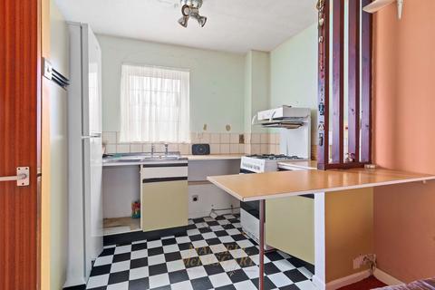 1 bedroom flat for sale, Brooklands Road, Crawley RH11