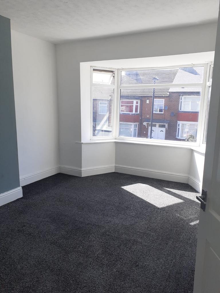 3 bedroom Flat for rent on Axbridge Gardens, Elsw