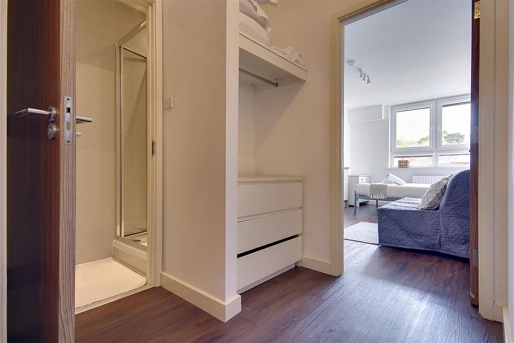 Apt10 I.jpg