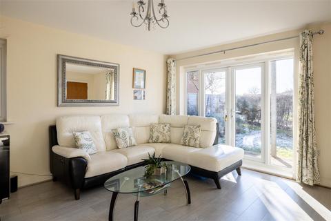 6 bedroom detached house for sale, The Moors, Redhill