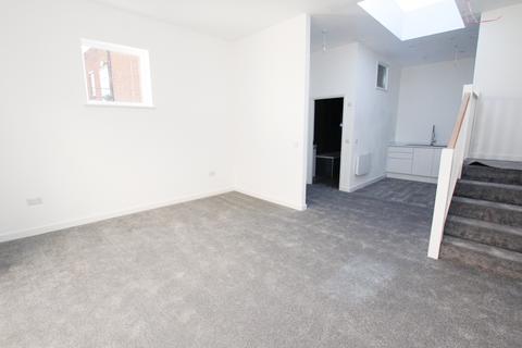 1 bedroom apartment to rent, Hunters House, Edgeware Road, Town Centre, Swindon, SN1