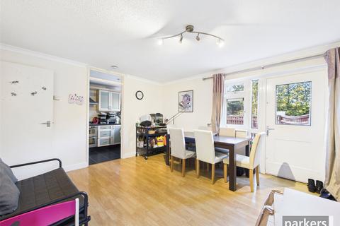 2 bedroom maisonette for sale, Martineau Lane, Reading RG10