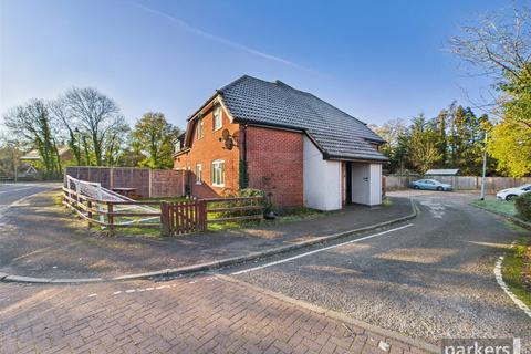 2 bedroom maisonette for sale, Martineau Lane, Reading RG10