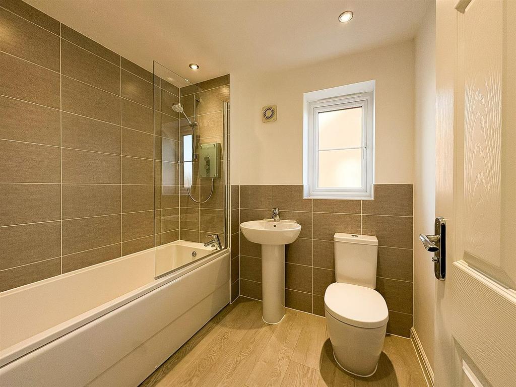 Bathroom.jpg