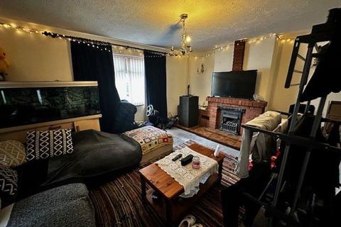 undefined, 14 St Saviours Road