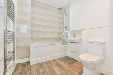 2 bedroom flat to rent, Edgar Road Cliftonville CT9