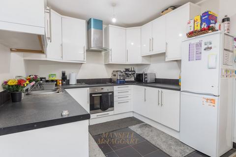 undefined, London Road, Crawley RH10