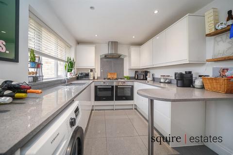 undefined, Chardins Close, Hemel Hempstead, HP1