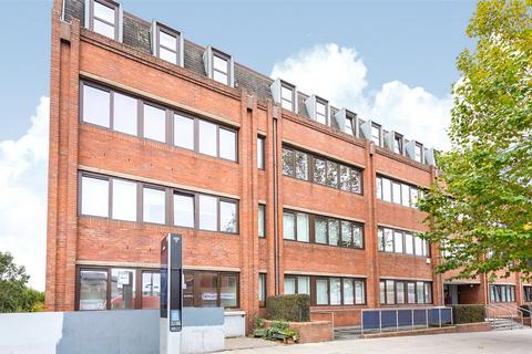1 bedroom apartment for sale, Streatham High Road, London SW16