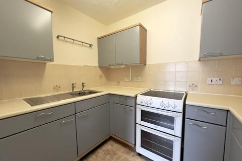 2 bedroom flat to rent, Tower Street, Taunton TA1