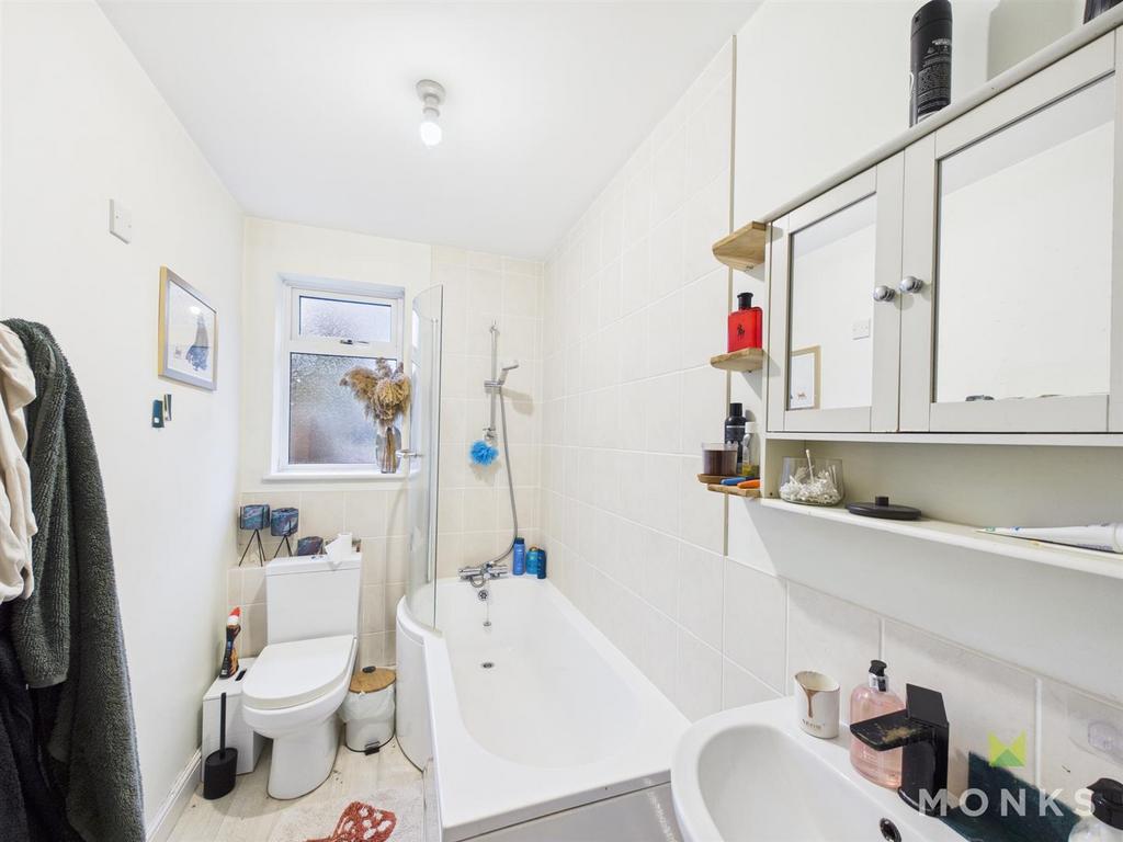 CAM01348 G0-PR0775-STILL004.jpg