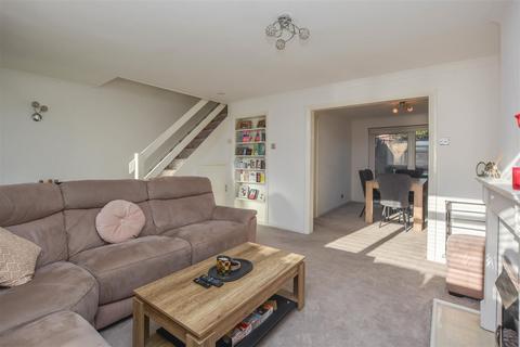 3 bedroom semi-detached house for sale, Honeysuckle Close, Pilgrims Hatch, Brentwood