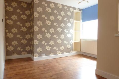 2 bedroom terraced house to rent, Knowles Street, Radcliffe, M26 4DR