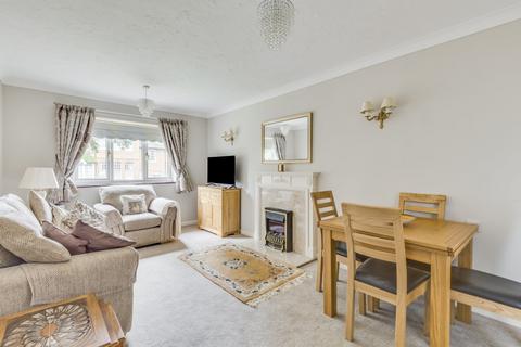 1 bedroom apartment for sale, Pond Court, The Ridgeway, Codicote, SG4