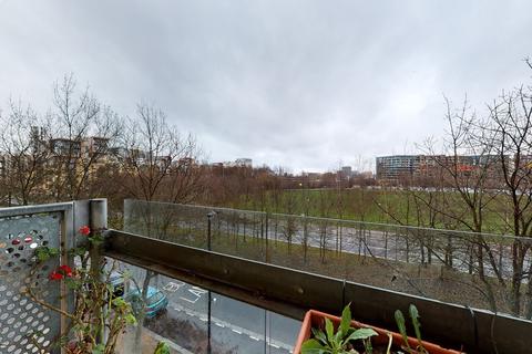 2 bedroom apartment to rent, Farnsworth Court, West Parkside, LONDON, SE10