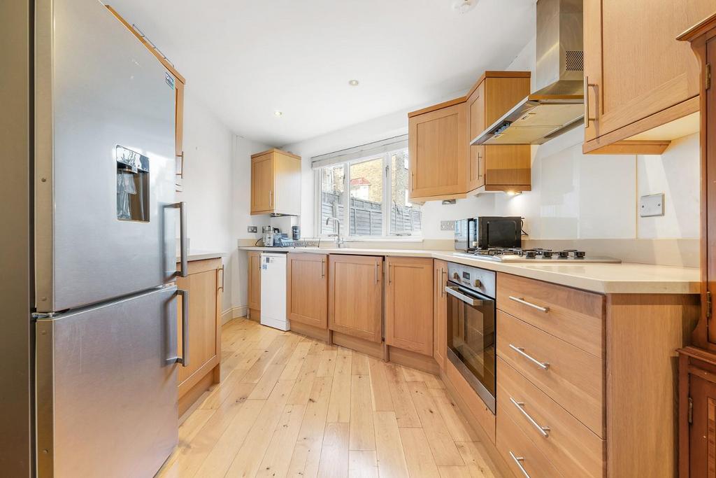 Kitchen.JPG