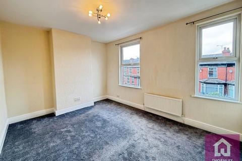 3 bedroom terraced house to rent, Graham Road, Salford, M6