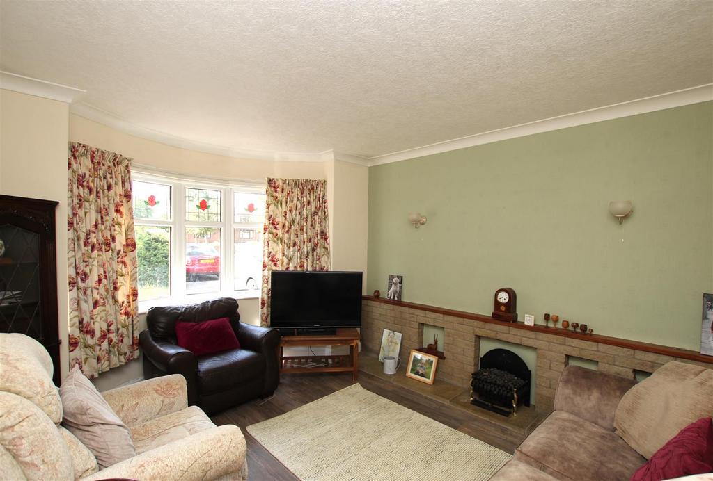 Living Room.JPG
