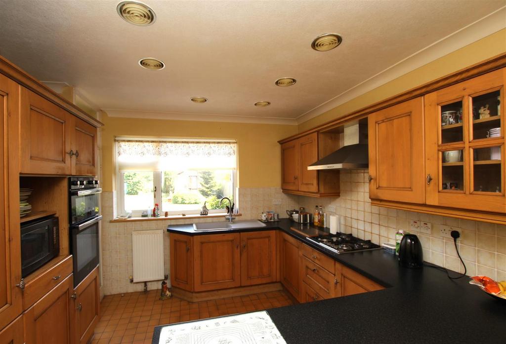 Kitchen Area.JPG
