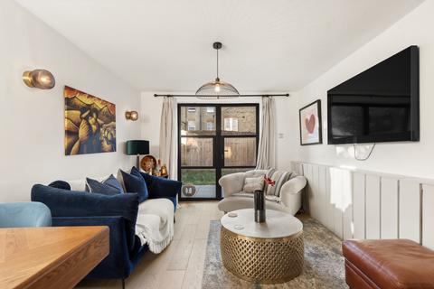 2 bedroom apartment for sale, Thornton Avenue, SW2