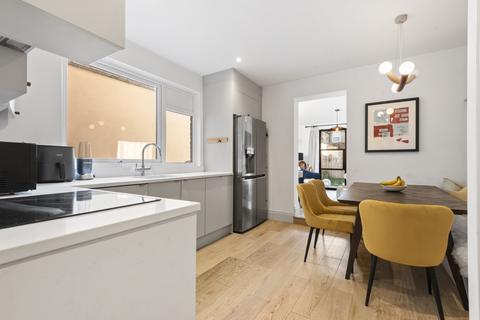 2 bedroom apartment for sale, Thornton Avenue, SW2