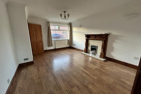 3 bedroom semi-detached house to rent, Dalton Road, Walsall WS2