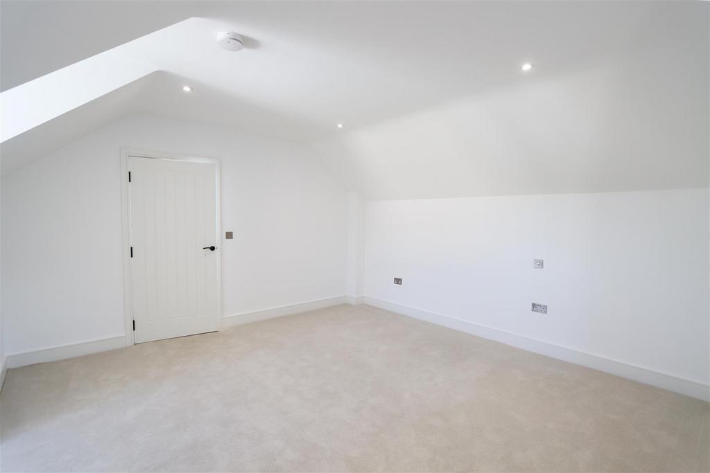 Upstairs bedroom edit 4.jpg