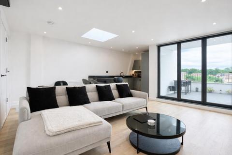 2 bedroom apartment to rent, Beagle Close, Mill Hill, NW7