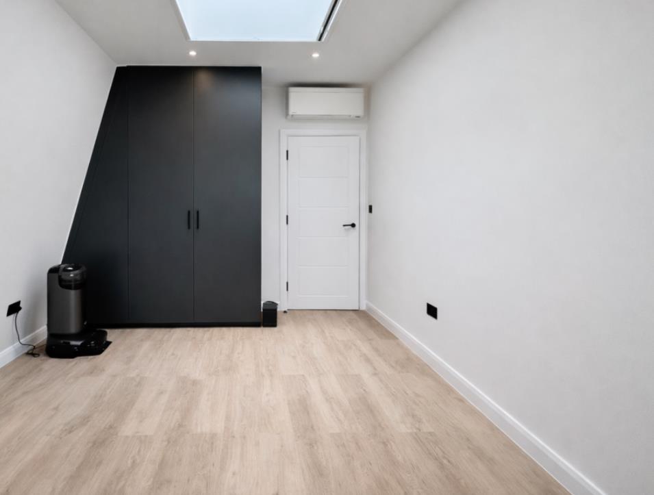 Bedroom 2.png