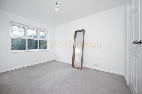 undefined, Colenso Drive, Mill Hill, NW7