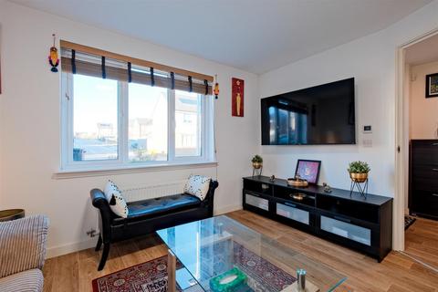 3 bedroom semi-detached house for sale, Locomotive Drive, Larkhall
