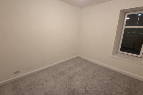 2 bedroom flat to rent, Belville Street, East, Greenock, PA15
