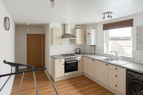 3 bedroom maisonette to rent, London SE20