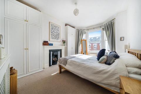 3 bedroom flat for sale, Aslett Street, Wandsworth, London, SW18