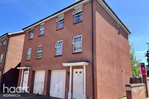 3 bedroom semi-detached house for sale, Copenhagen Way, Norwich